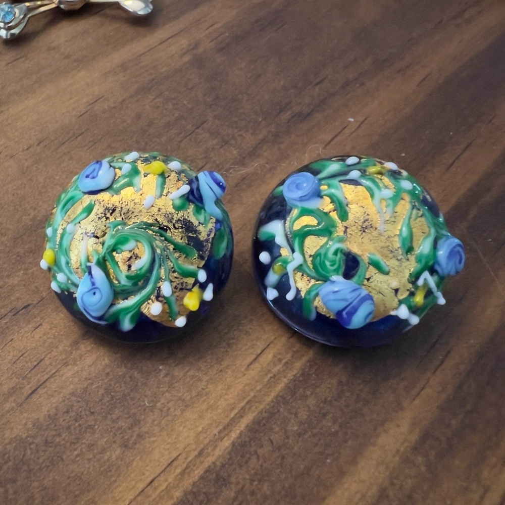 VTG~Hand blown Venetian Glass Cabochon earrings.